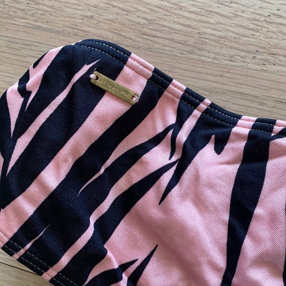 Victoria’s Secret Swim Bottoms with Gold Jewels on hips - Picture 4 of 5